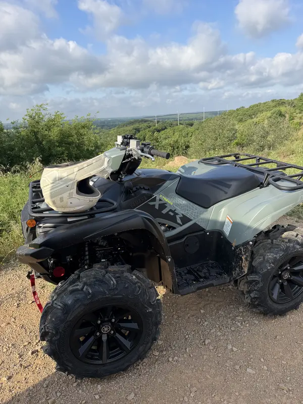 Yamaha Kodiak 450 EPS XTR ATV on an off-road trail